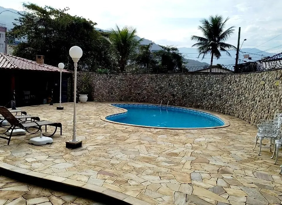 Apartamento com piscina, 300m da praia-1